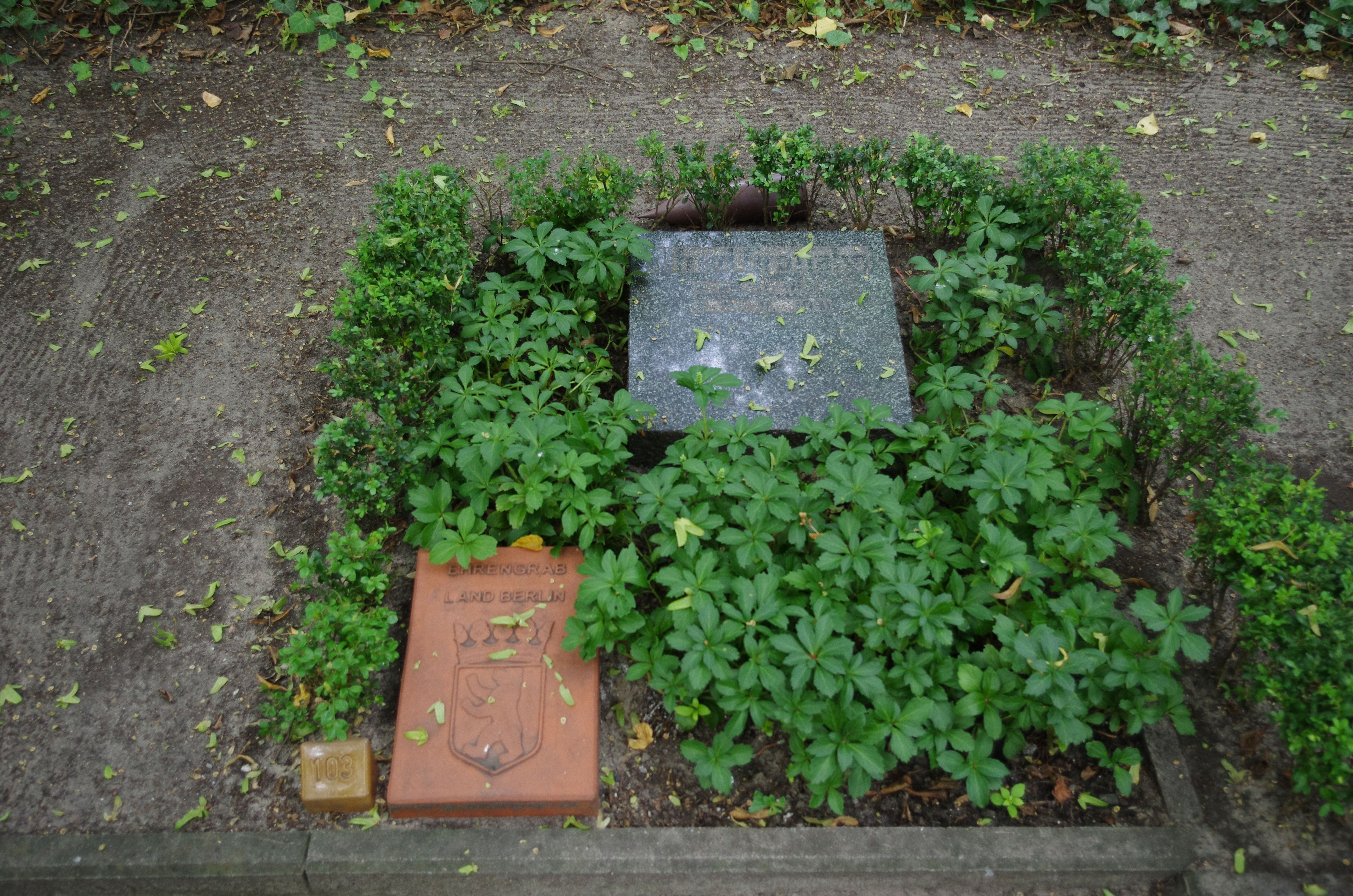 Ehrengrab von Alfred Grotjahn auf dem Friedhof Baumschulenweg